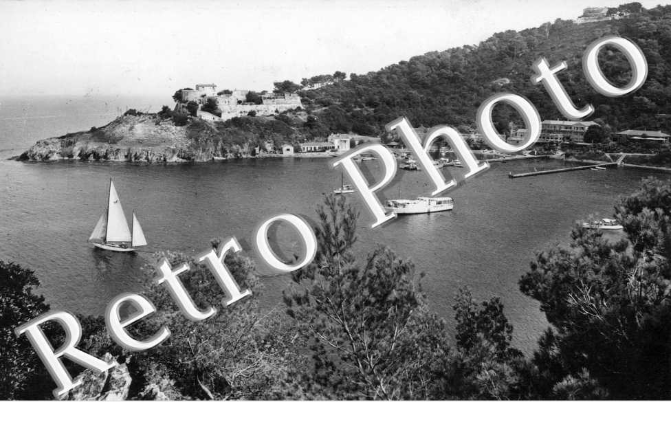 Entree du Port