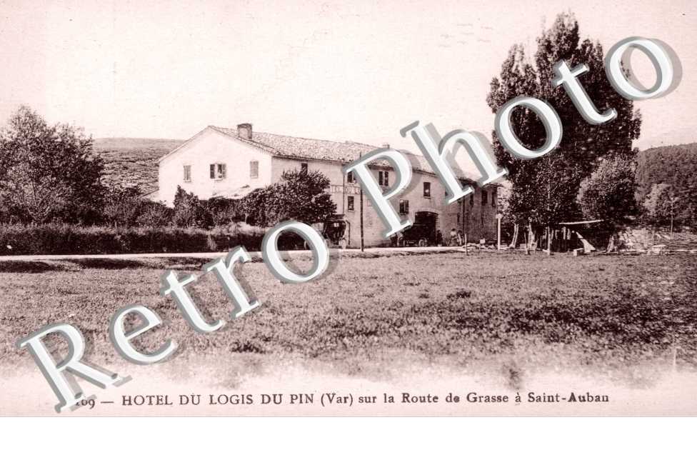 hotel du logis du pin sur la route de grasse a saint auban