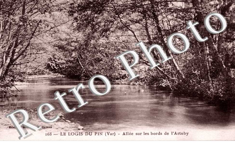 Allee sur les bords de l'Artuby