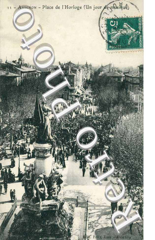 Place de l'Horloge un jour de Musique