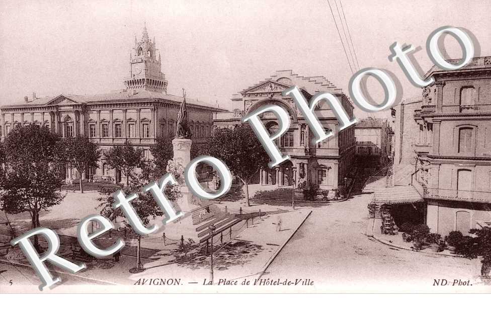 la place de l'hôtel de ville
