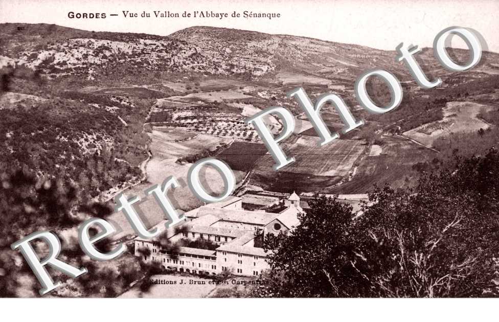 Vue du vallon de l'abbaye de Senanque