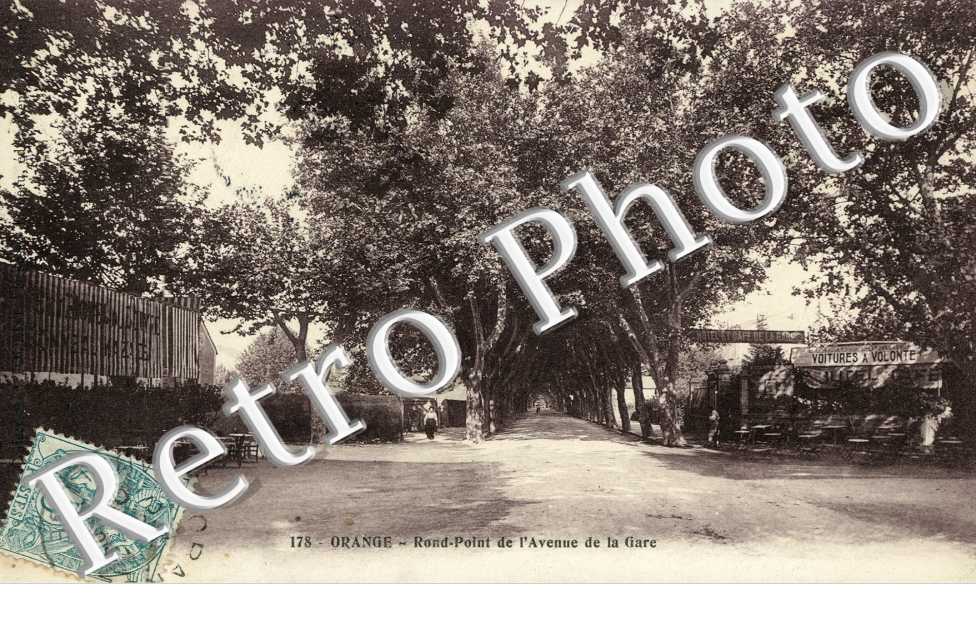 rond point de l'avenue de la gare