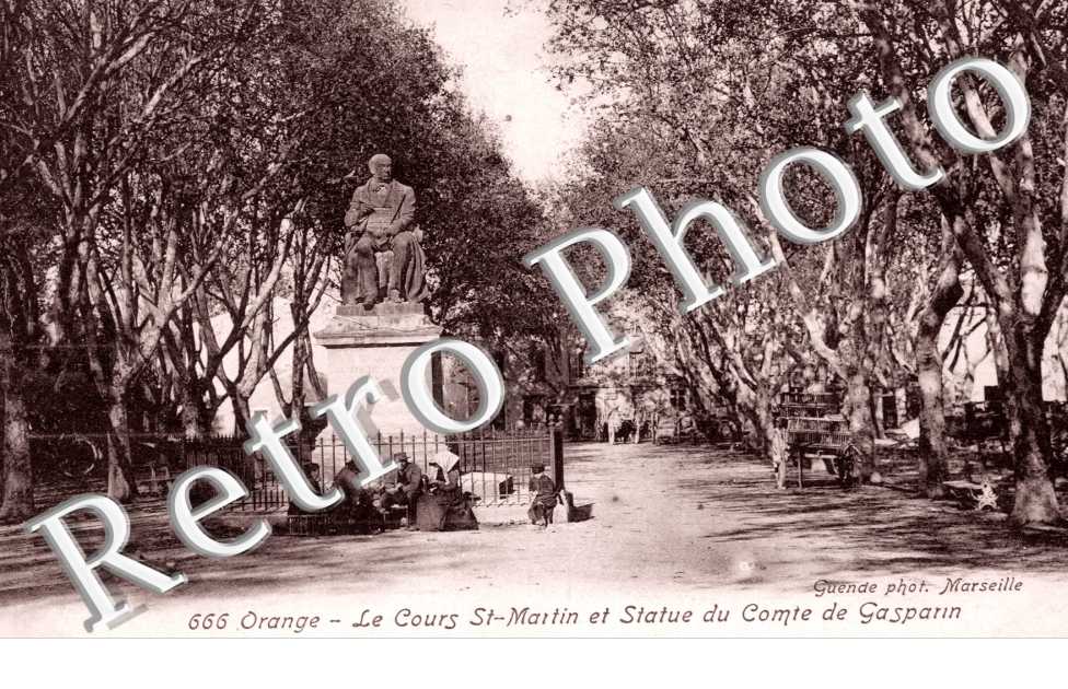 le Cours Saint-Martin et la Statue du Compte de Gasparin