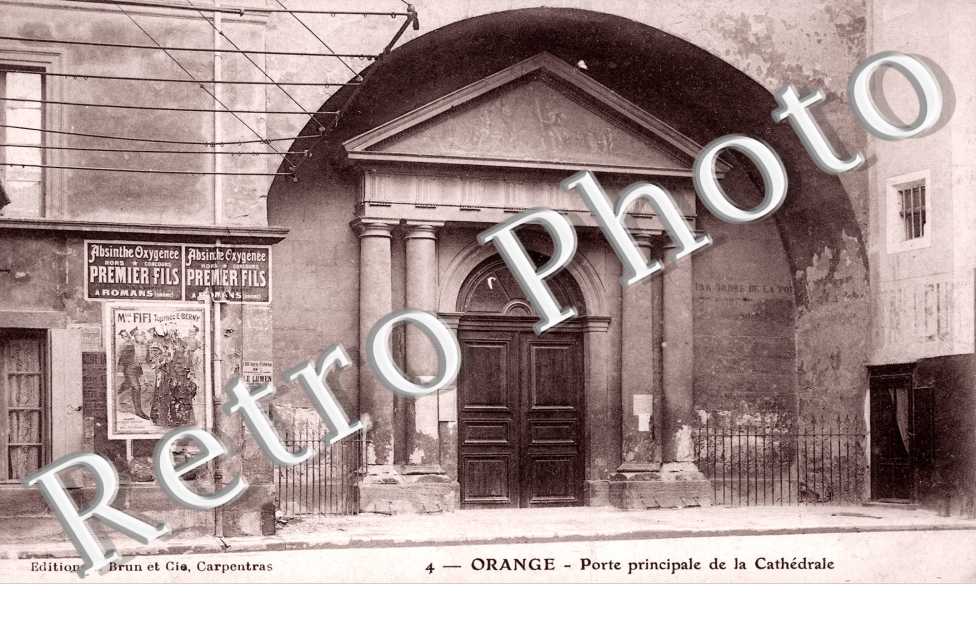 Porte principale de la Cathédrale