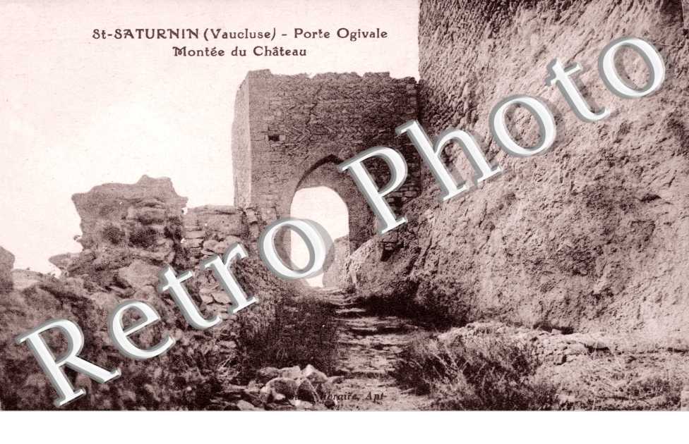 Porte Ogivale - montee du chateau