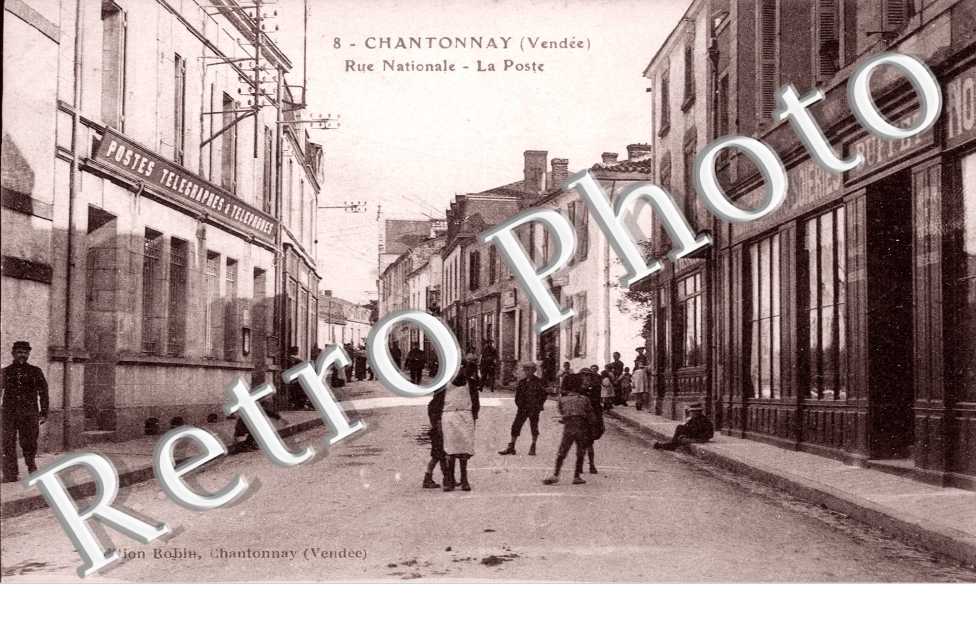 Rue Nationale, la Poste