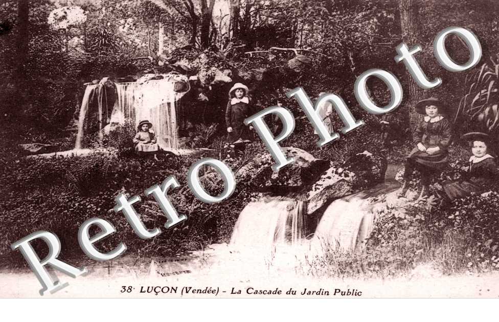 la Cascade du Jardin Public