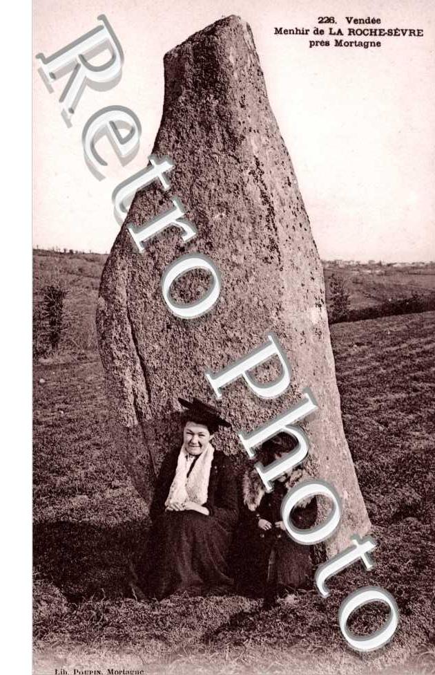 Menhir a la Roche-Sevre