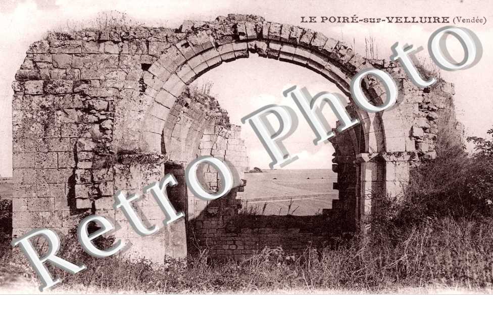 Les Ruines e la Chapelle de Coussay