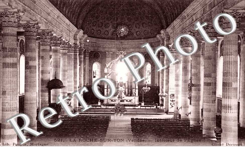 Interieur de l'Eglise