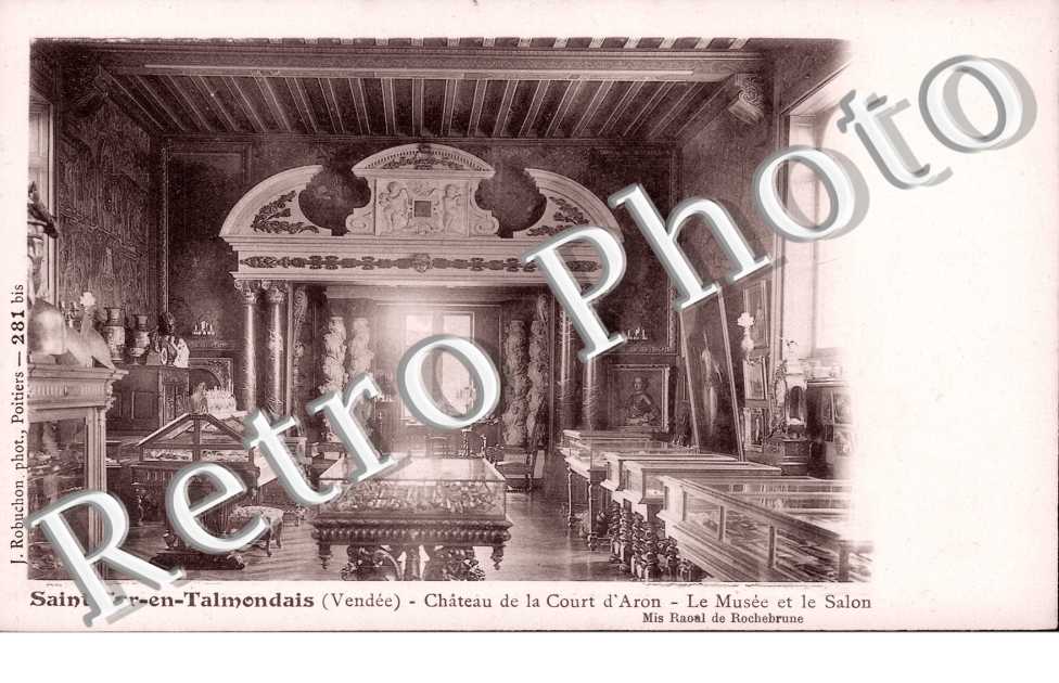 Chateau de la Court d'Aron - Le Musee et le Salon