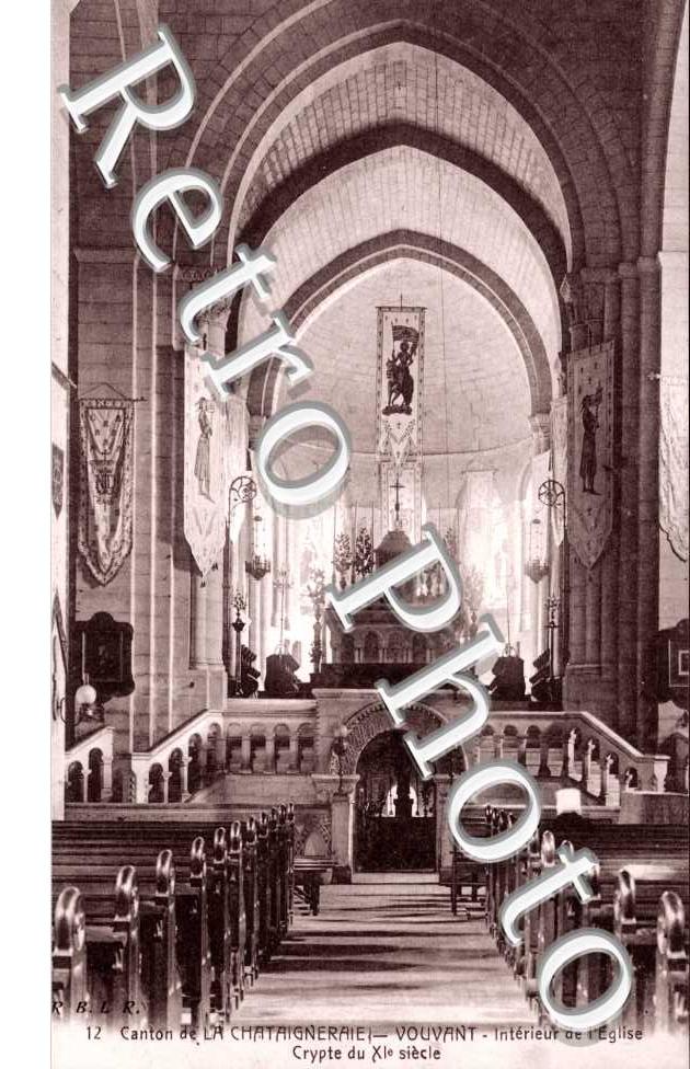 interieur de l'eglise