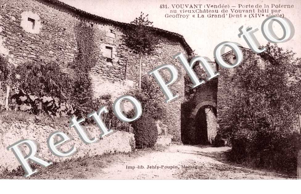 Porte de la Poterne au vieux chateau