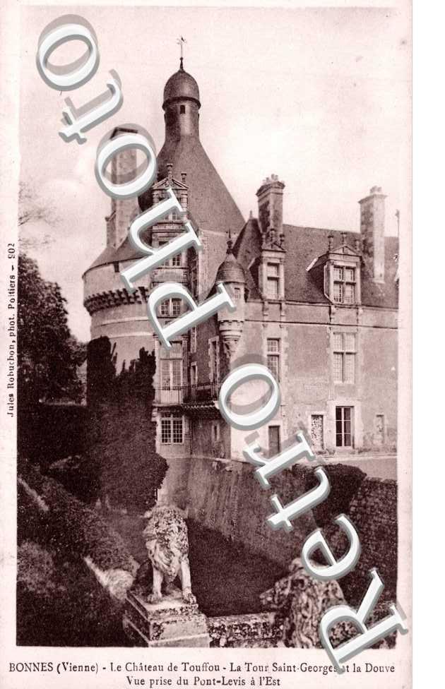 le chateau de Touffou