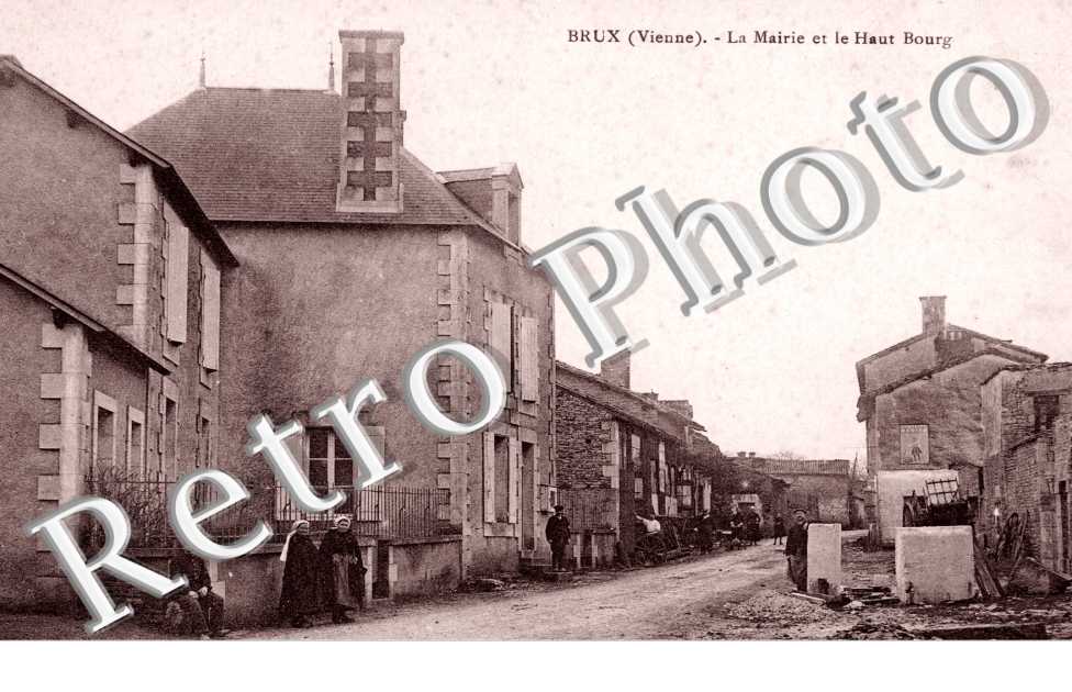 la Mairie et le Haut Bourg