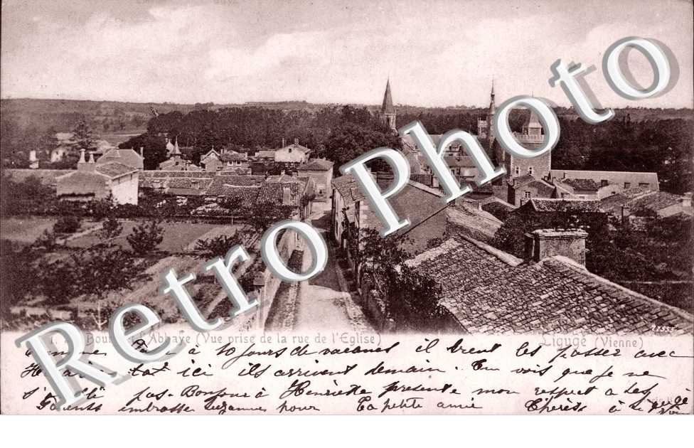le Bourg et l'Abbaye, Vue prise de la Rue de l'Eglise