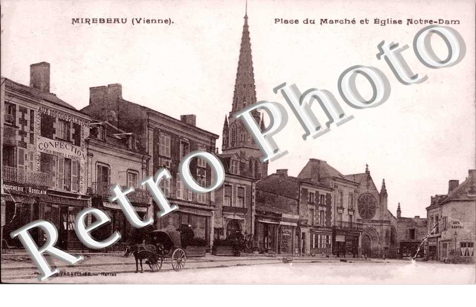 la Place du Marche et l'Eglise Notre-Dame