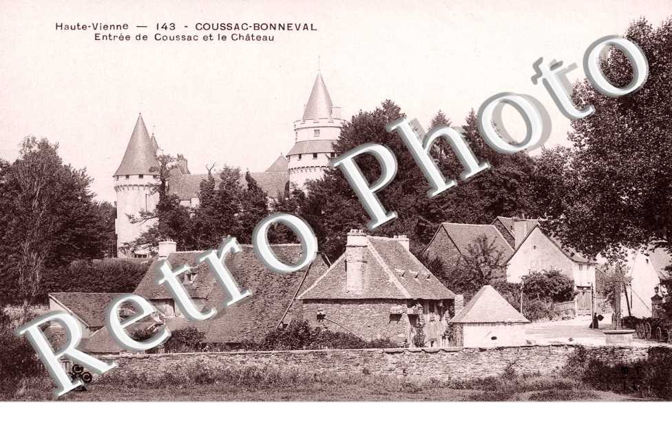 Entree de Coussac et le Chateau