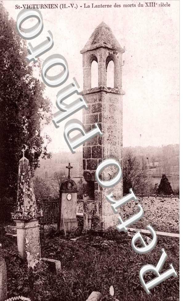 la Lanterne des Morts du XIIIeme siecle