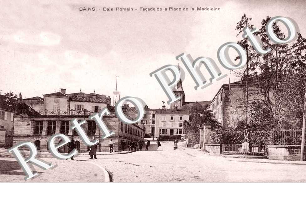 Bain Romain - facade de la Place de la Madeleine