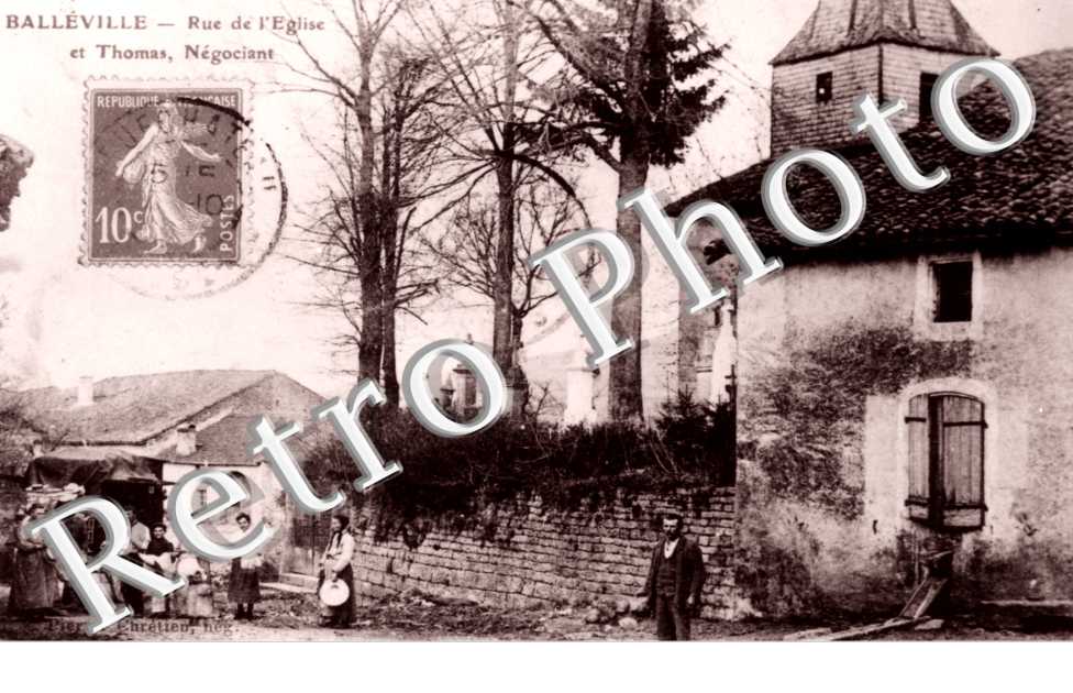 rue de l'eglise et Thomas, negociant