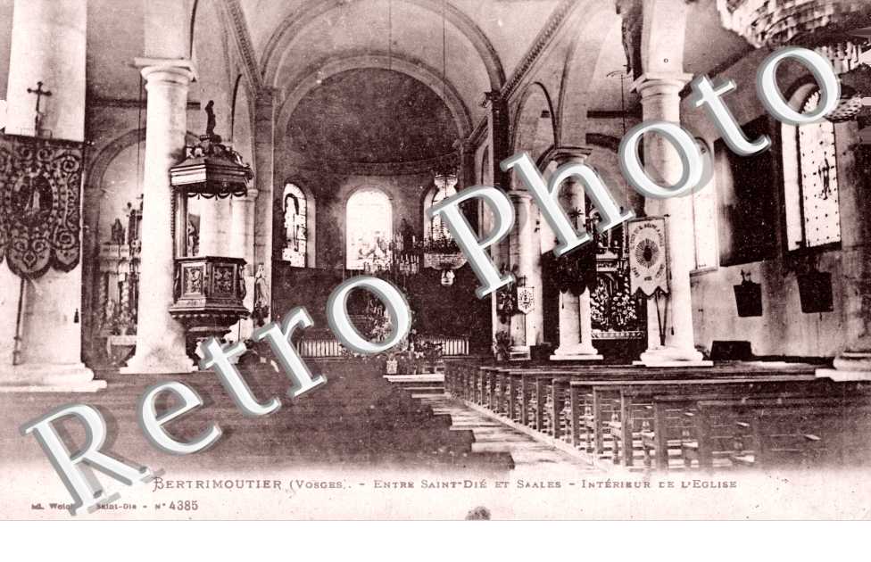 Interieur de l'eglise