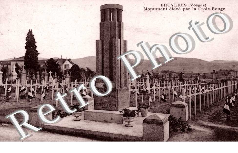 Monument eleve par la Croix Rouge