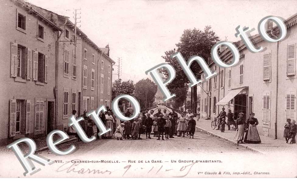 Charmes-sur-Moselle, Rue de la Gare, Un Groupe d'Habitants