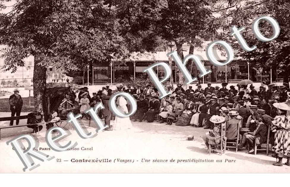 Une seance de prestidigitation au parc