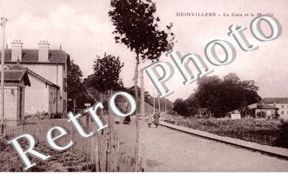 La gare et le moulin