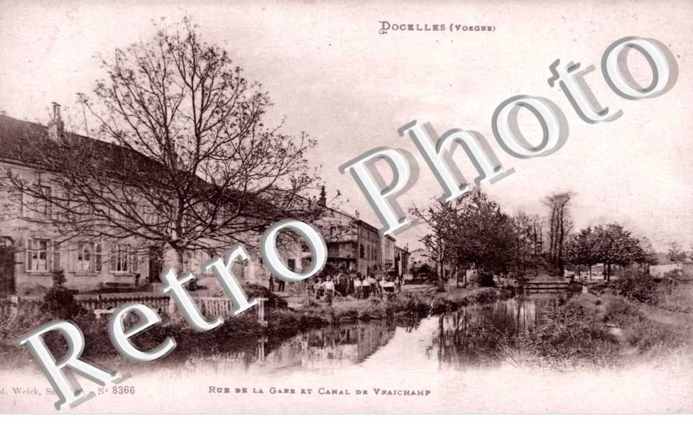 Rue de la gare et canal de Vraichamp