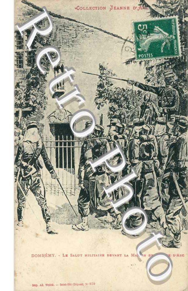 Le Salut Militaire devant la Maison Jeanne d'Arc