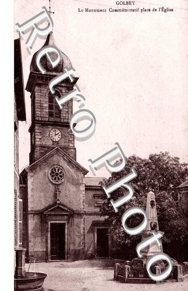 L'eglise et le monument aux morts