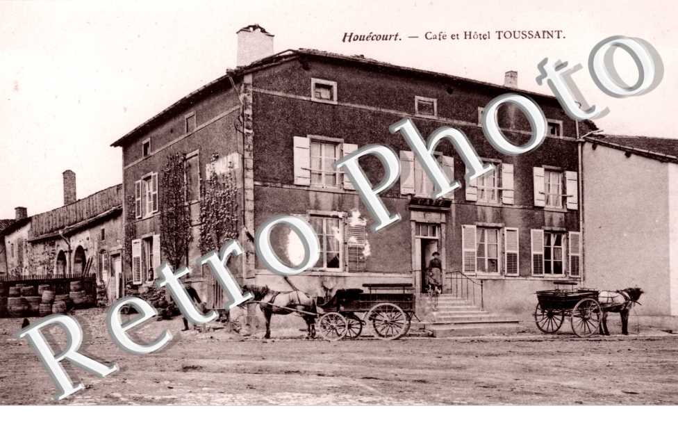 cafe et Hotel Toussaint