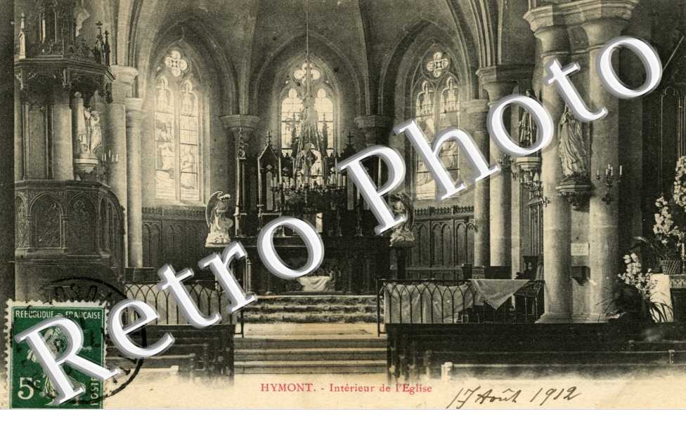 Interieur de l'eglise