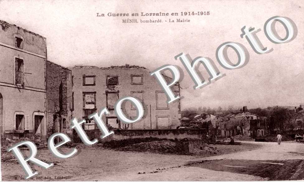 Menil Bombarde La mairie En 1915