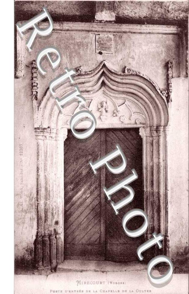 PORTe d'entree de la Chapelle