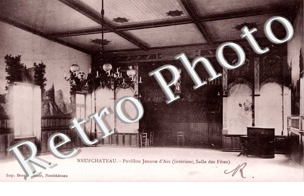 pavillon Jeanne d'Arc - interieur, salle des fetes