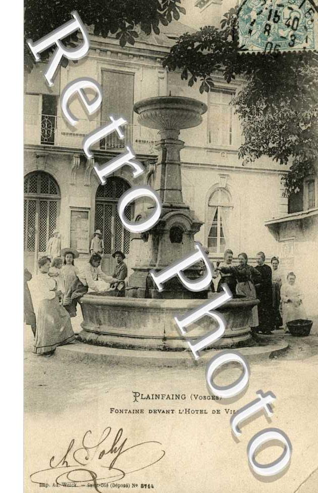 Fontaine devant l'hotel de ville