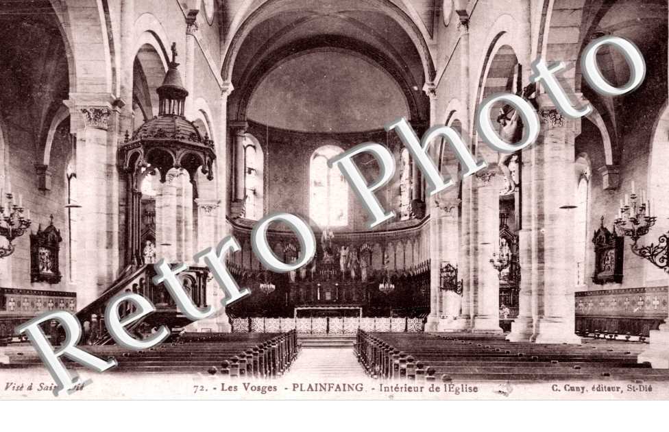 Interieur de l'eglise