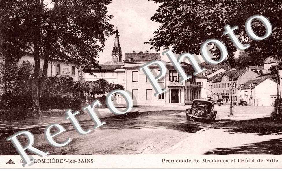  La Promenade de Mesdames et l'Hotel de Ville