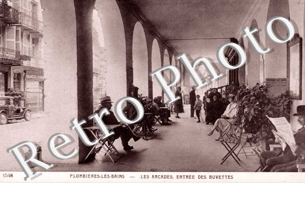 les Arcades, l'Entree des Buvettes