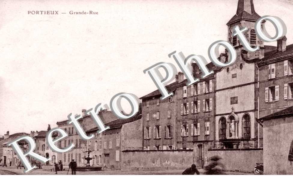 Portieux, Grande Rue