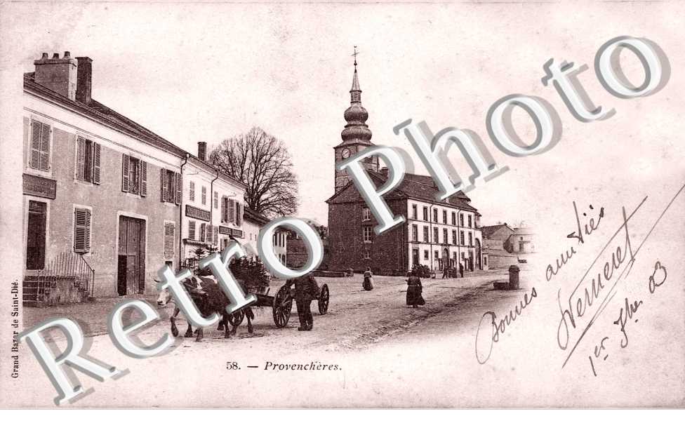 une rue, vue generale, eglise