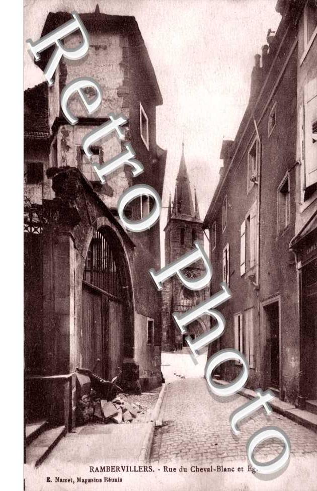Rue du cheval-Blanc et Eglise