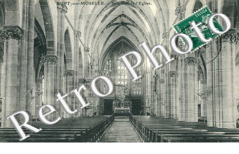Interieur de l'Eglise