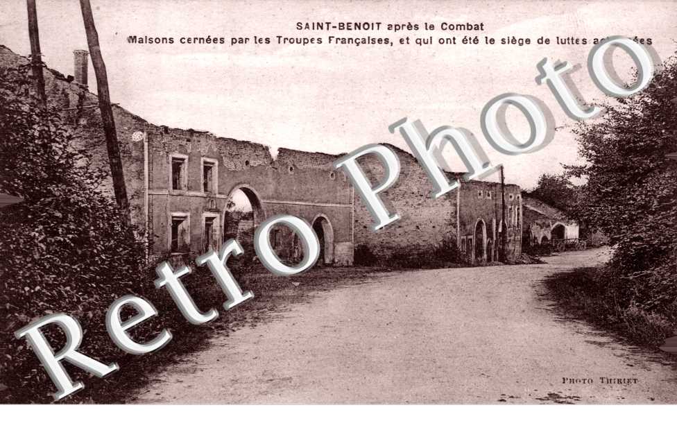 Maisons cernees par les Troupes Francaises