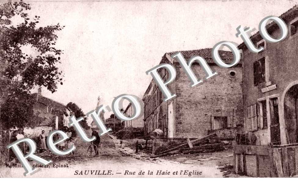 Rue de la haie et eglise