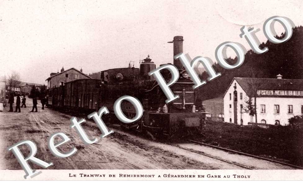 Le tramway de remiremont a gerardmer en gare au tholy